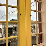 Acolhedor No Centro Da Cidade, Com Patio Privado. Angra do Heroísmo
