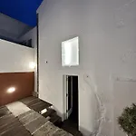 Acolhedor No Centro Da Cidade, Com Patio Privado. * Angra do Heroísmo