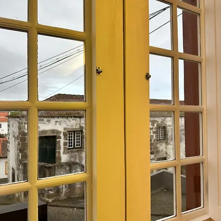 Acolhedor No Centro Da Cidade, Com Patio Privado. Angra do Heroísmo