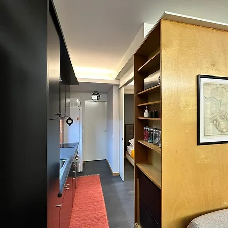 Acolhedor No Centro Da Cidade, Com Patio Privado. דירה *