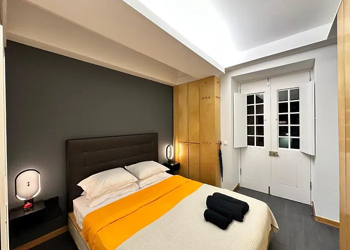 Acolhedor No Centro Da Cidade, Com Patio Privado. Angra do Heroismo