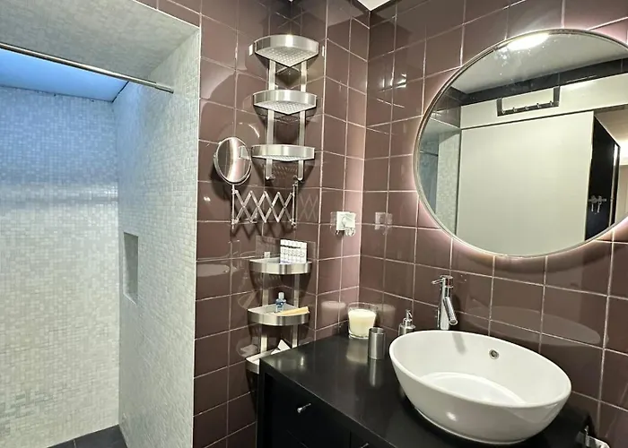 Acolhedor No Centro Da Cidade, Com Patio Privado. Apartment Angra do Heroismo